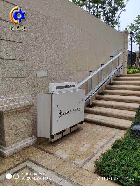斜挂式升降机 斜挂式升降机