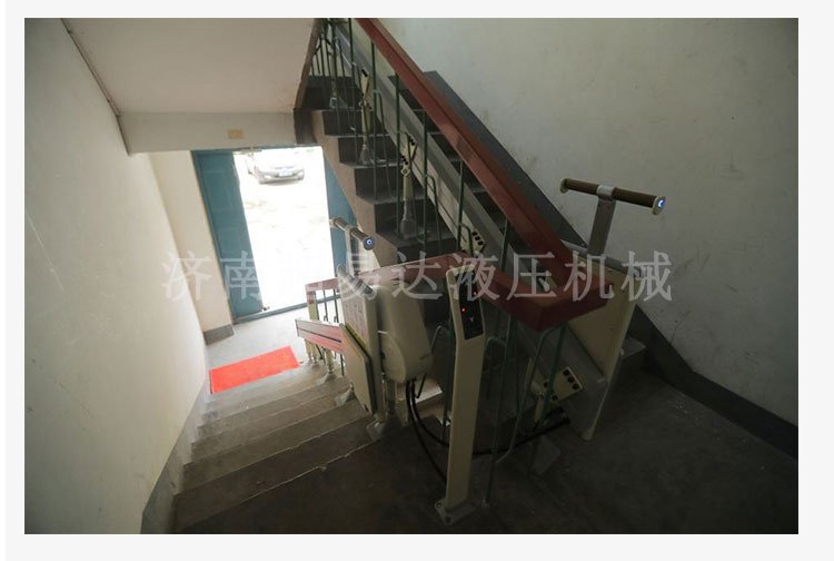 分段式斜挂升降平台 分段式斜挂升降平台