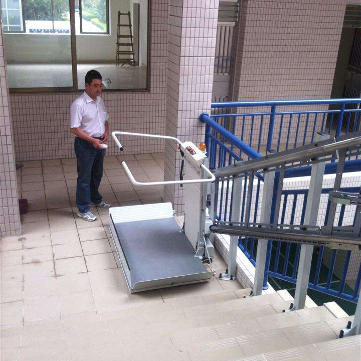无障碍升降机
