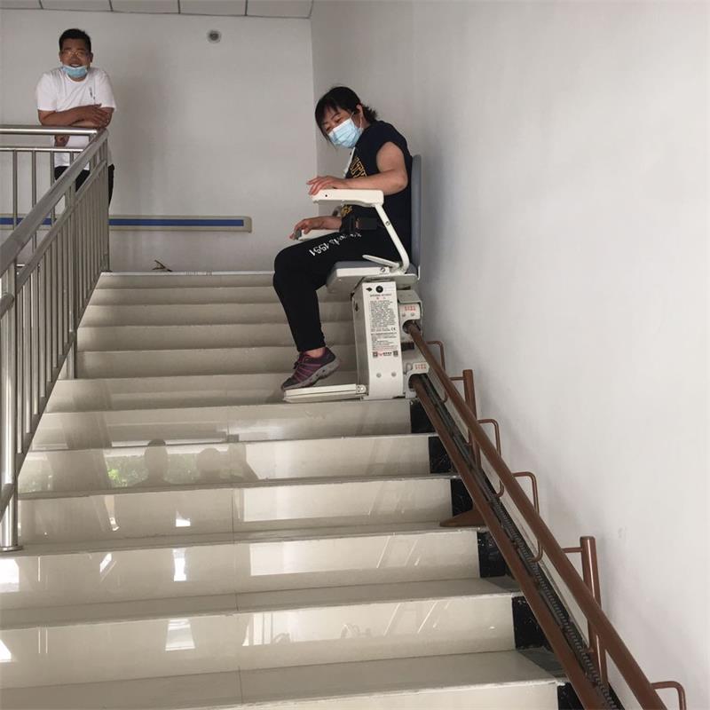 座椅式升降机/ 座椅式升降机