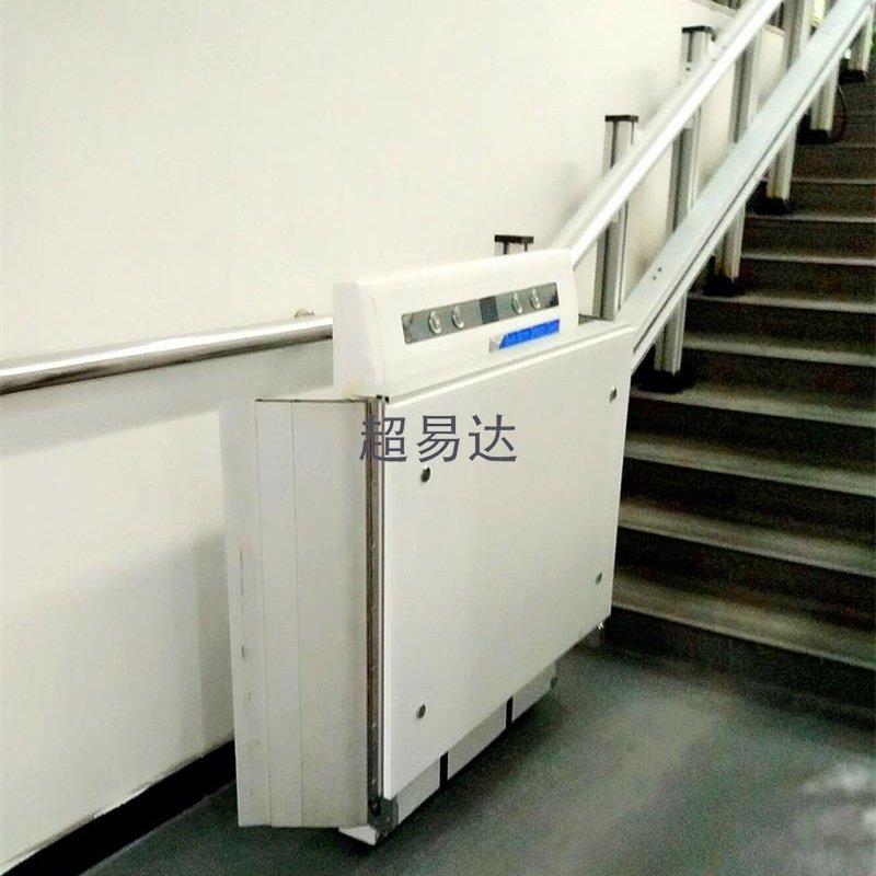 无障碍升降机